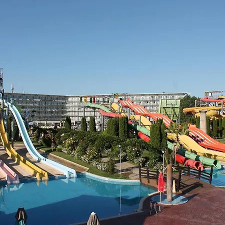 Aqua Nevis & Aqua Park מלון 4*