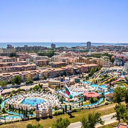 Aqua Nevis & Aqua Park Hotel 4*