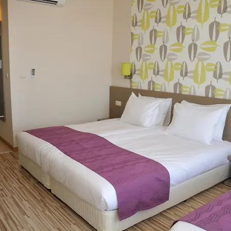 Hotel Aqua Nevis & Aqua Park 4*